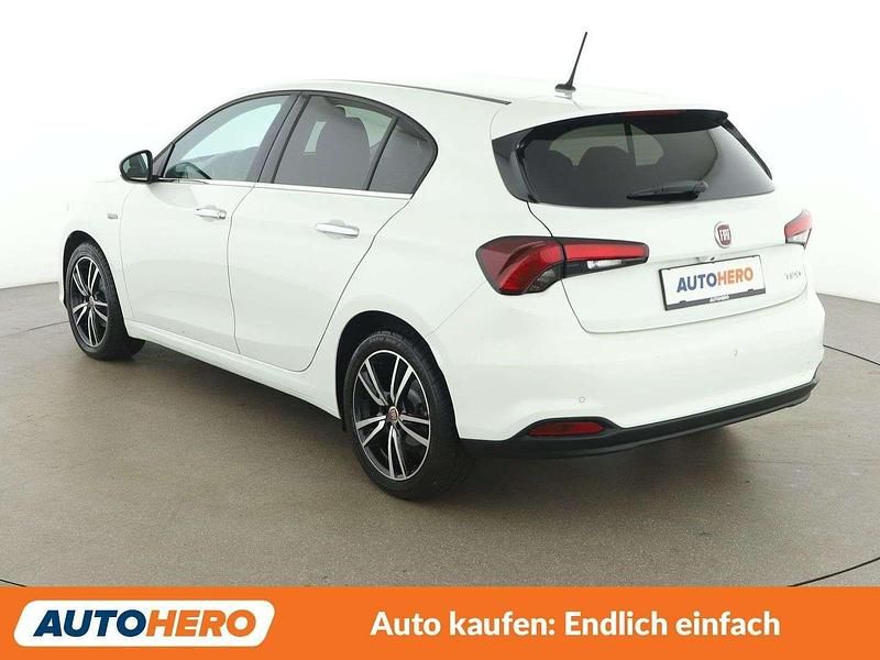 Gebraucht Fiat Tipo Lounge 120 PS (88 kW) 2019 Weiß Kleinwagen