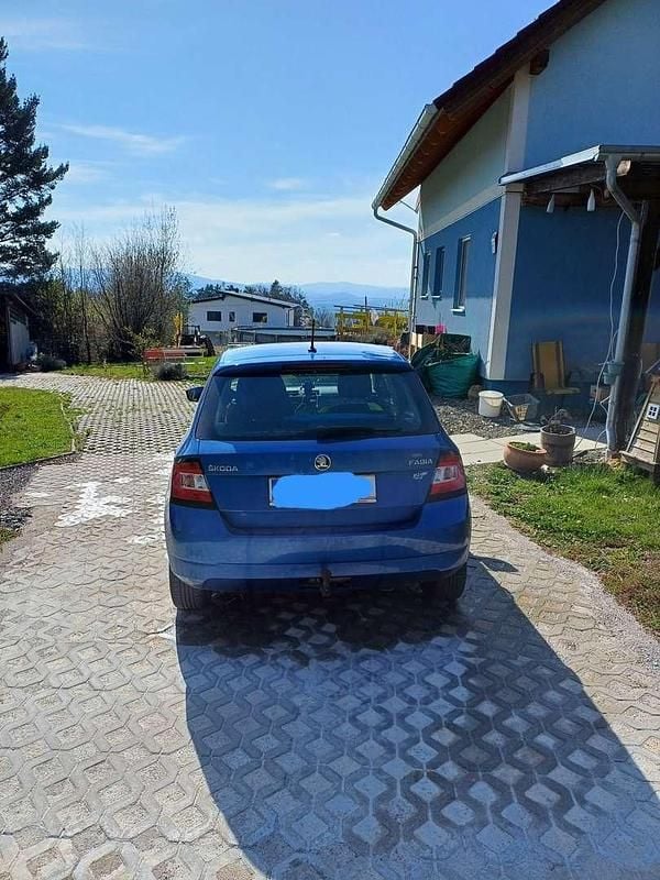 Gebraucht Skoda Fabia 60 PS (44 kW) 2018 Blau Limousine