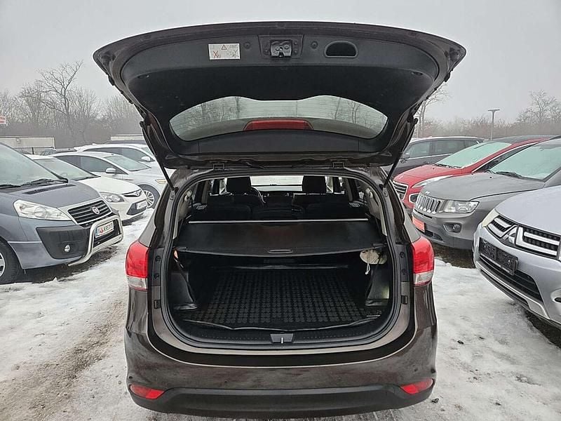 Gebraucht Kia Carens Gold 141 PS (103 kW) 2016 Braun Van / Kleinbus