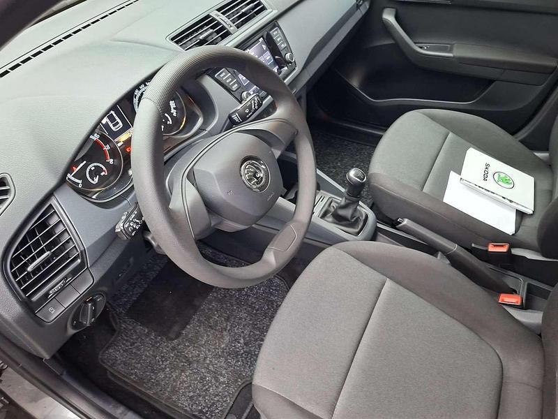 Gebraucht Skoda Fabia Active 95 PS (69 kW) 2022 Mittelgrau  metallic Kleinwagen