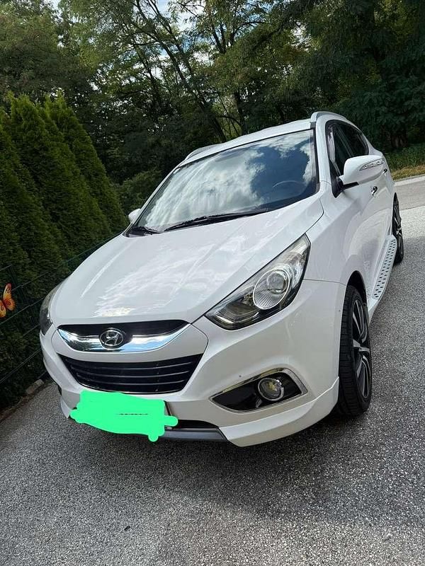 Gebraucht Hyundai ix35 Life 136 PS (100 kW) 2013 Weiß SUV