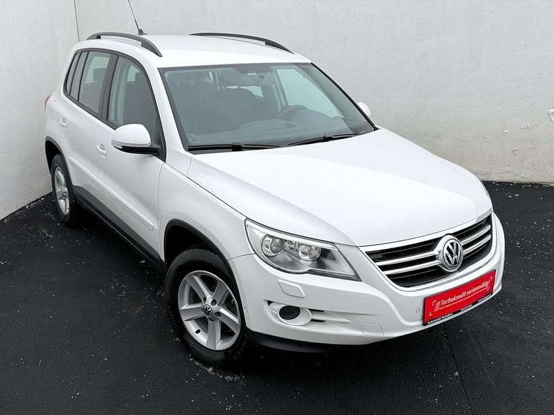 Gebraucht VW Tiguan Sportline 140 PS (102 kW) 2010 Weiß SUV