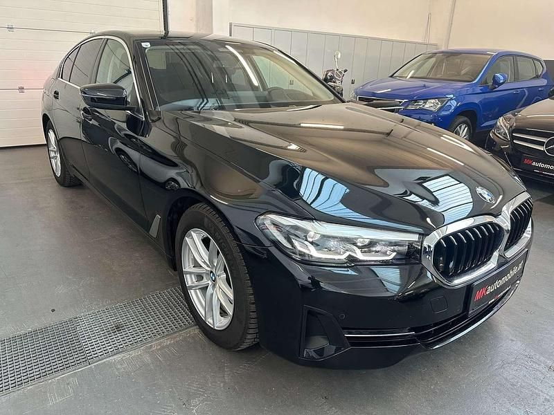 Schwarz Gebraucht 2020 BMW 518 Performance Limousine | € 32.990 (Fairer Preis) - Bild 1/4