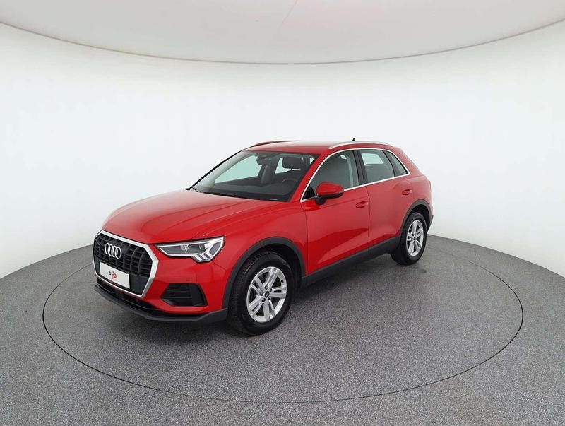Gebraucht Audi Q3 Ambiente 200 PS (147 kW) 2022 Rot SUV