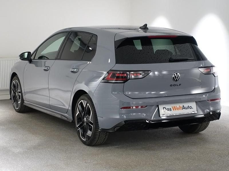 Gebraucht VW Golf VIII Sport 115 PS (84 kW) 2026 Mittelgrau  normal