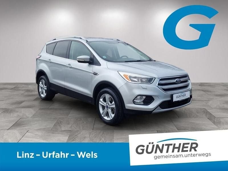Gebraucht Ford Kuga Trend 120 PS (88 kW) 2017 Grau SUV