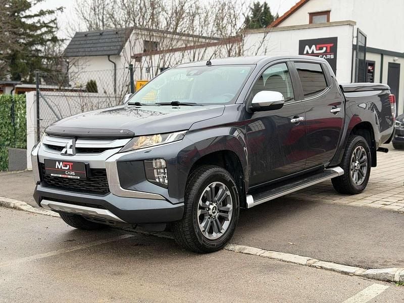 Gebraucht Mitsubishi L200 Basis 150 PS (110 kW) 2020 Grau Abholung