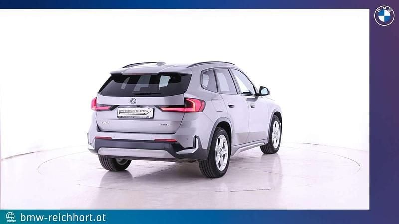 Gebraucht BMW iX1 Shadowline 150 kW (204 PS) 2025 Spacesilber SUV