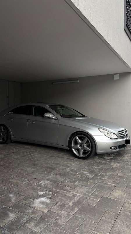 Gebraucht Mercedes CLS320 224 PS (164 kW) 2006 Silber Coupé