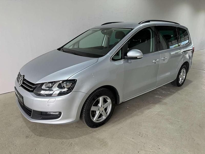Gebraucht VW Sharan Comfortline 150 PS (110 kW) 2018 Silber Van / Kleinbus