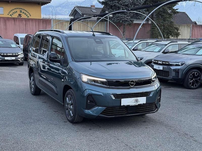 Neu Opel Combo Edition 131 PS (96 kW) 2025 Blau Kombi