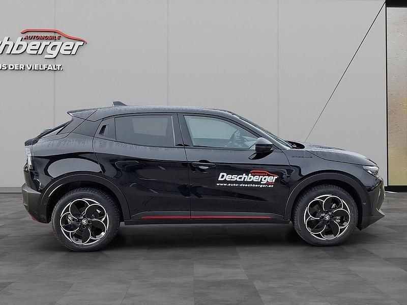 Neu Alfa Romeo Junior Edizione Speciale 114 kW (156 PS) 2025 Schwarz SUV