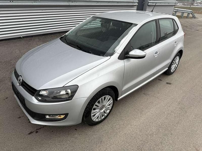 Silber Gebraucht 2013 VW Polo Comfortline Kleinwagen | € 8.990 (Fairer Preis) - Bild 1/4