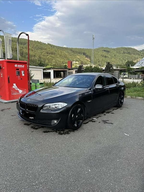 Gebraucht BMW 520 184 PS (135 kW) 2012 Limousine