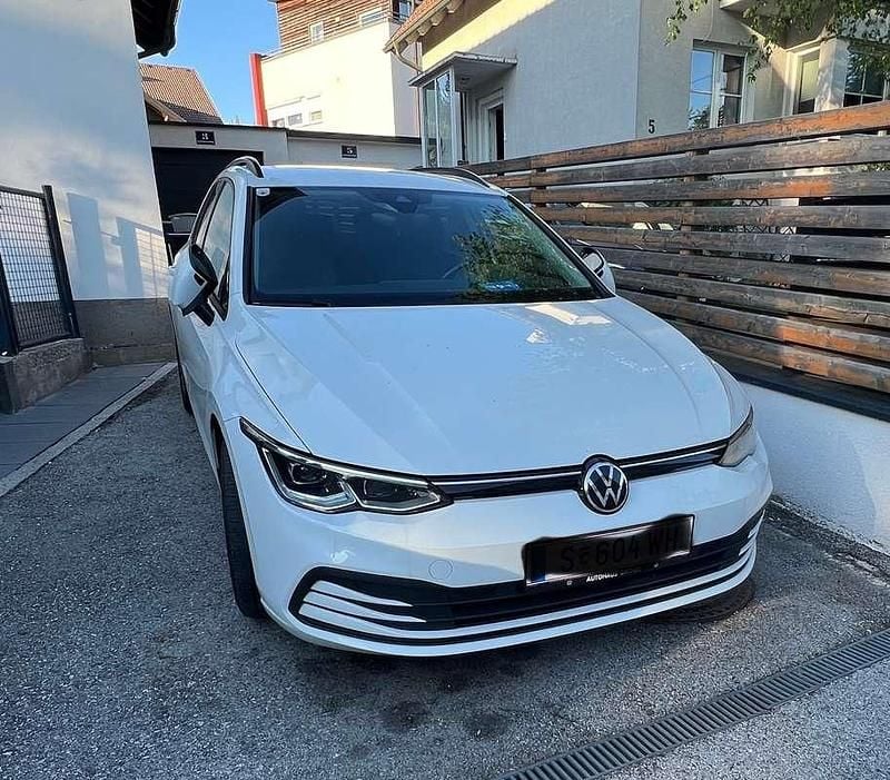 Gebraucht VW Golf VIII Life 116 PS (85 kW) 2021 Weiß Kombi