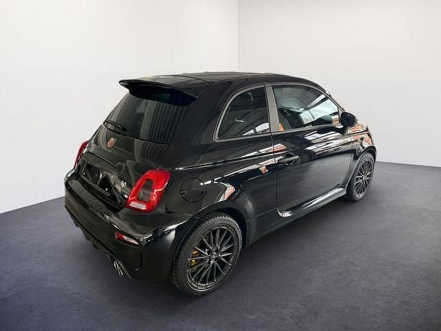 Gebraucht Abarth 595 179 PS (131 kW) 2024 Schwarz sonderlackierung Kleinwagen