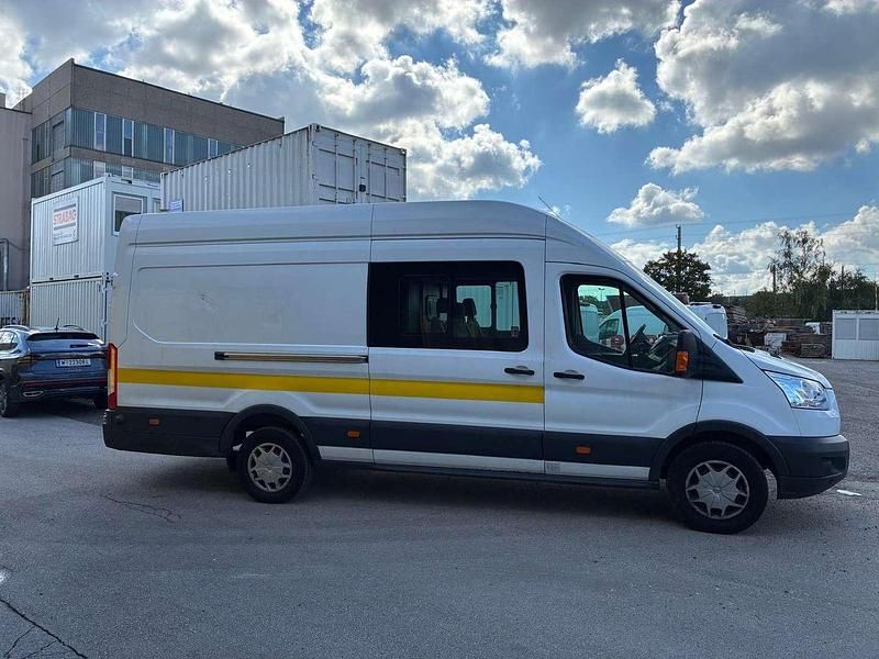 Gebraucht Ford Transit Trend 170 PS (125 kW) 2018 Weiß Van / Kleinbus