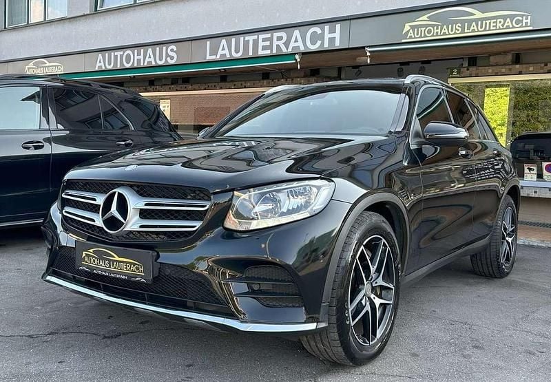 Gebraucht Mercedes GLC220 AMG line 170 PS (125 kW) 2016 Schwarz SUV