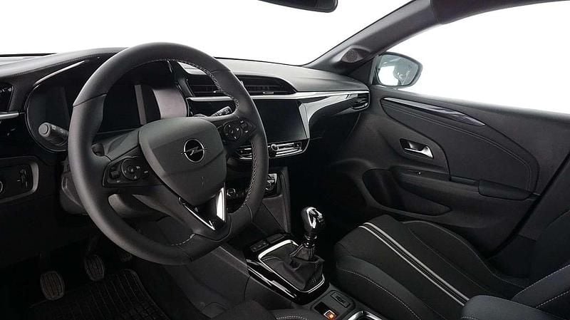 Gebraucht Opel Corsa 101 PS (74 kW) 2024 Silber Limousine