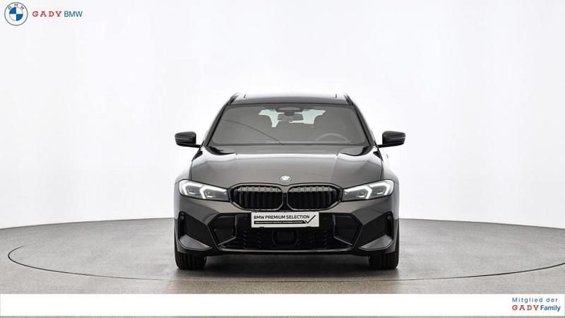 Gebraucht BMW 330 M Sport 286 PS (210 kW) 2024 Saphirschwarz Kombi