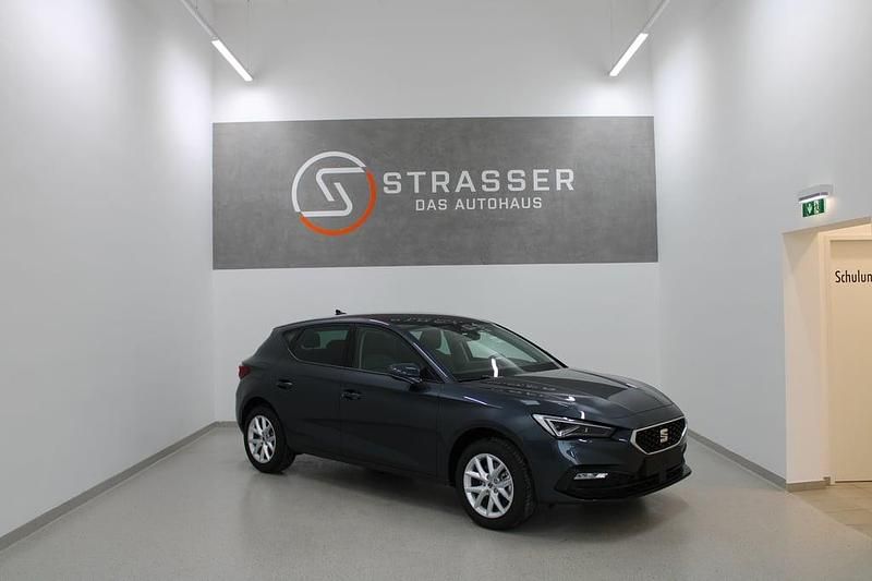 Neu Seat Leon Style 115 PS (84 kW) 2026 Dunkelgrau  metallicperleffekt