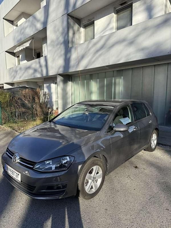 Gebraucht VW Golf VII Trendline 90 PS (66 kW) 2016 Limousine