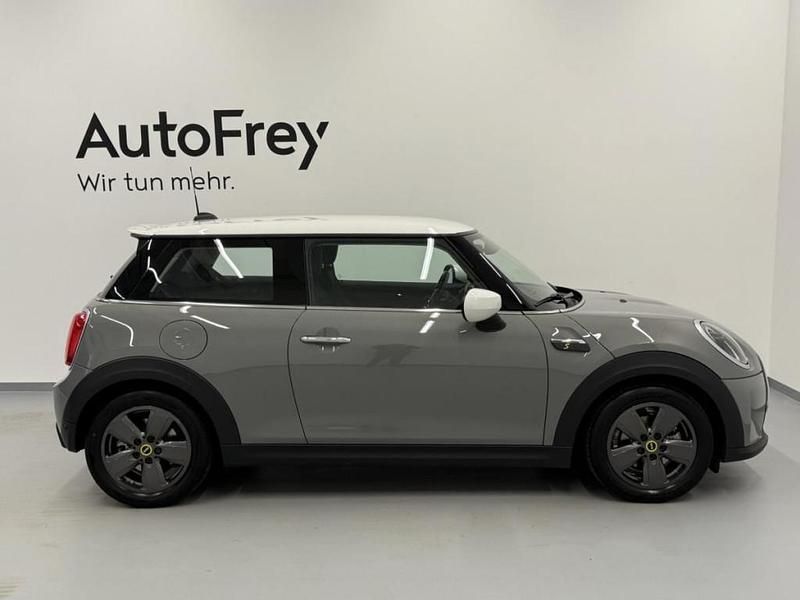 Gebraucht Mini Cooper SE 135 kW (184 PS) 2021 Moonwalk grey Kleinwagen