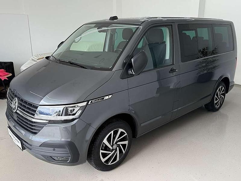 Gebraucht VW Multivan Trendline 150 PS (110 kW) 2021 Grau Van