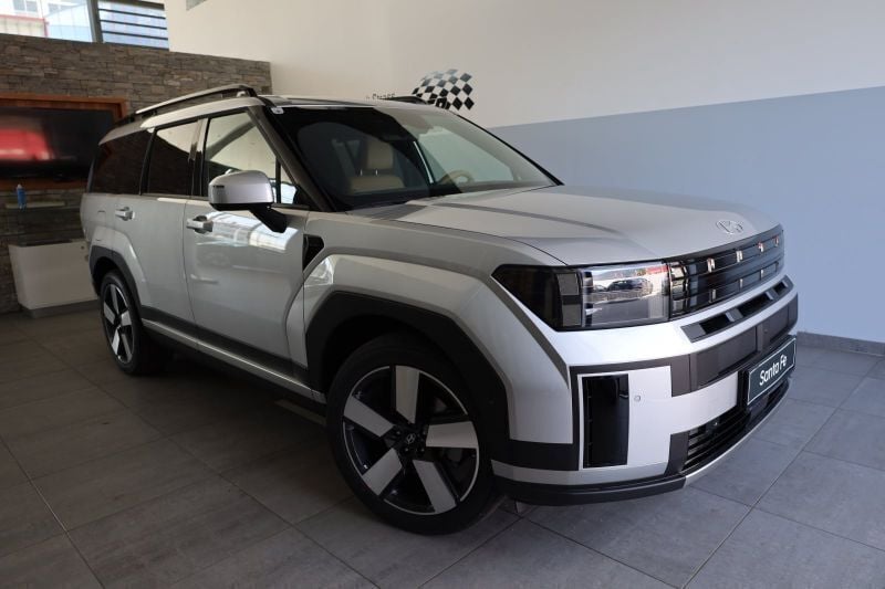 Gebraucht 2024 Hyundai Santa Fe SUV | € 56.990 (Teuer) - Bild 1/4