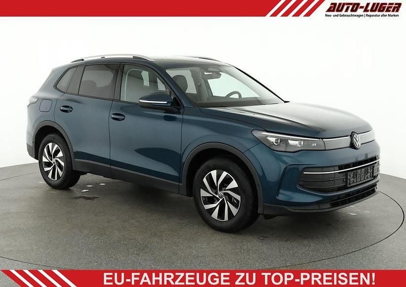 Neu VW Tiguan Life 150 PS (110 kW) 2025 Nightshade blue metallic SUV