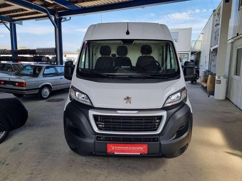 Gebraucht Peugeot Boxer Premium 165 PS (121 kW) 2023 Weiß Van