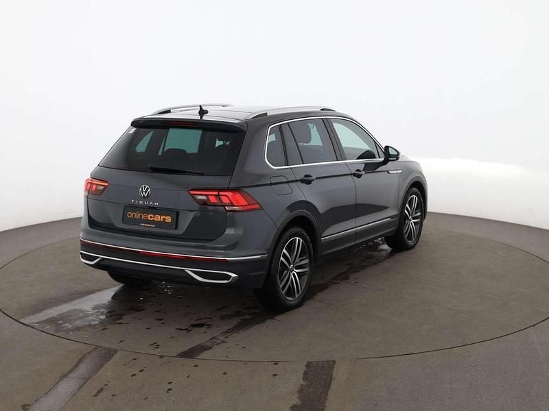 Gebraucht VW Tiguan Elegance 150 PS (110 kW) 2022 Grau SUV