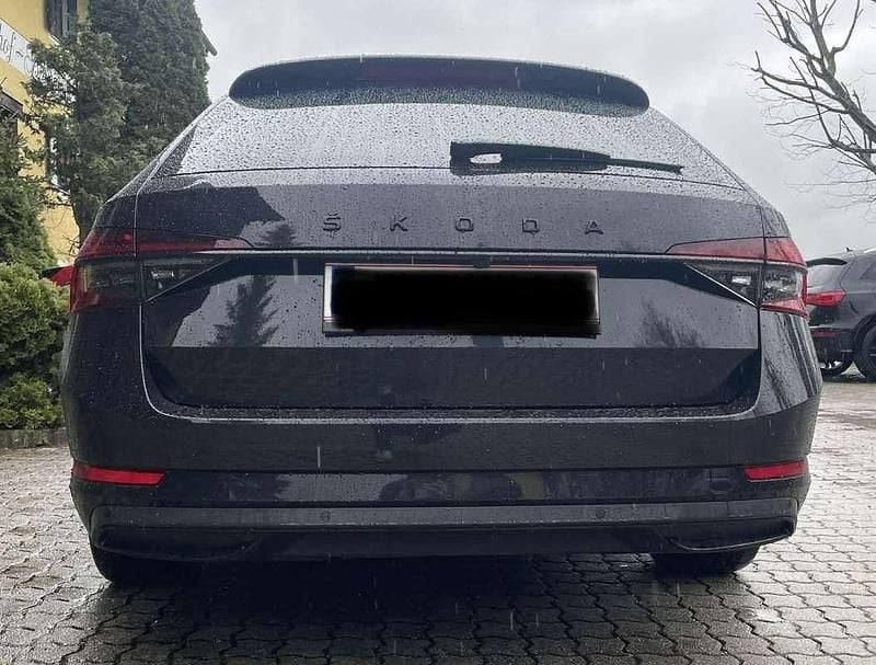 Gebraucht Skoda Superb SportLine 150 PS (110 kW) 2022 Kombi