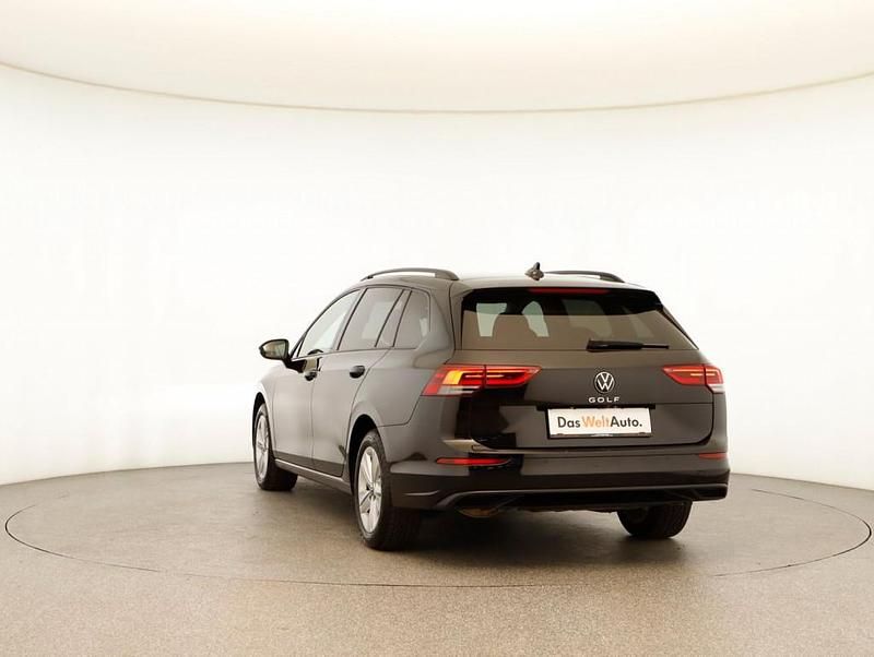 Gebraucht VW Golf VIII Life 116 PS (85 kW) 2022 Schwarz Kombi