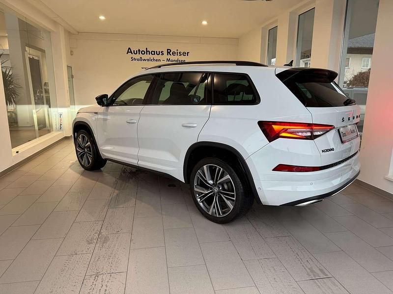 Gebraucht Skoda Kodiaq SportLine 150 PS (110 kW) 2023 Weiss  metallic SUV
