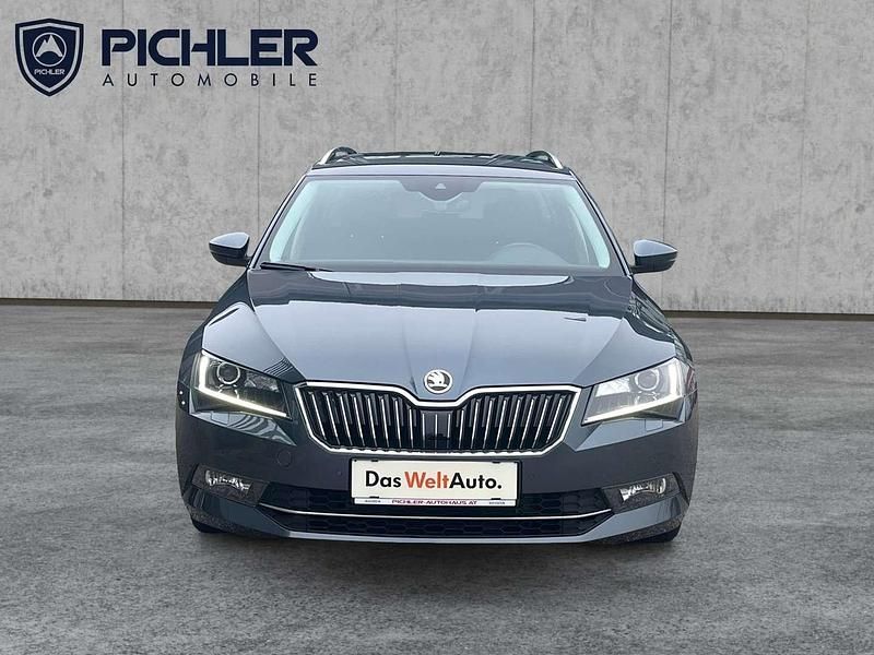 Gebraucht Skoda Superb Style 190 PS (139 kW) 2018 Mittelgrau  metallic Kombi
