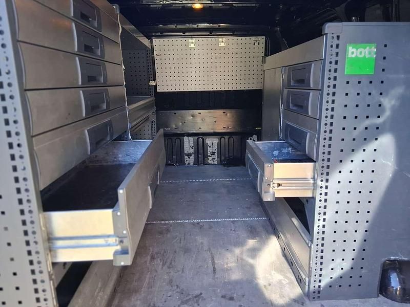 Gebraucht Ford Transit Basis 125 PS (91 kW) 2014 Schwarz Van / Kleinbus