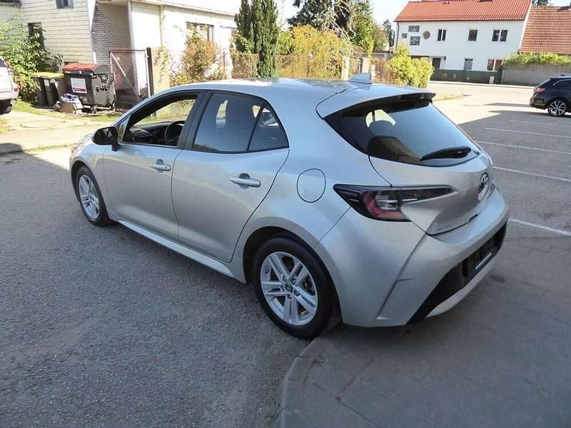 Gebraucht Toyota Corolla Active 116 PS (85 kW) 2019 Silber Limousine
