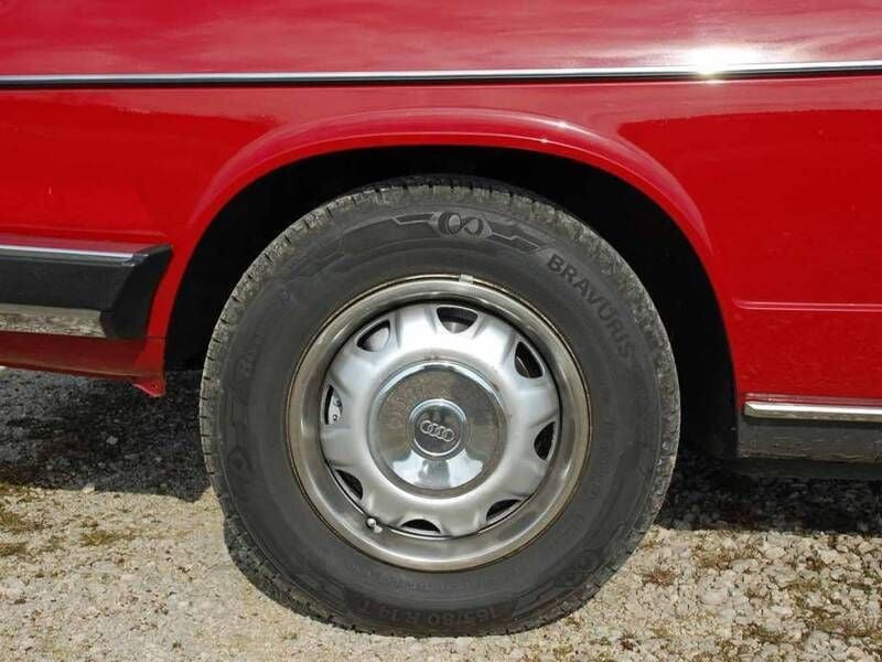 Gebraucht Audi 100 85 PS (62 kW) 1980 Rot Limousine