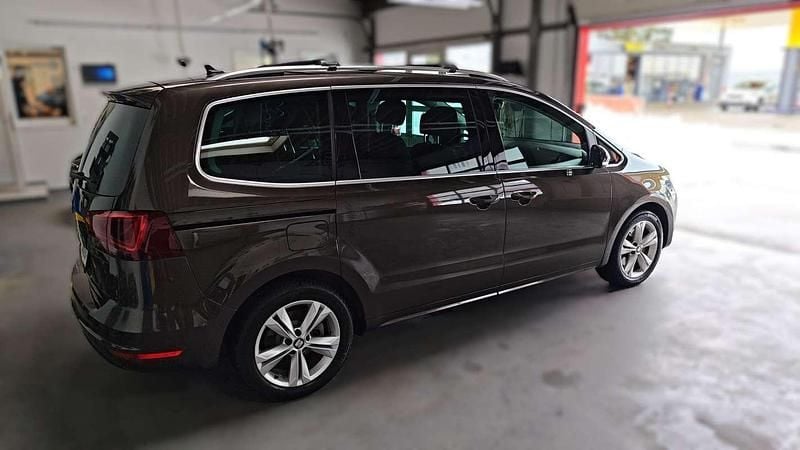 Gebraucht Seat Alhambra 184 PS (135 kW) 2016 Braun Van / Kleinbus