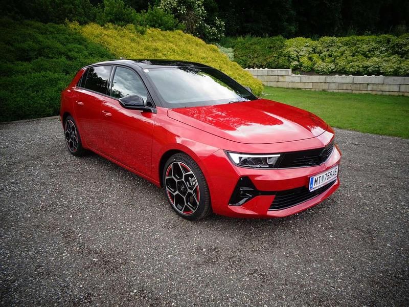 Gebraucht Opel Astra GS Line 180 PS (132 kW) 2022 Rot Limousine