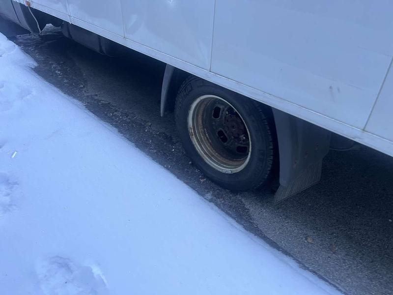 Gebraucht Iveco Daily 156 PS (114 kW) 2018 Weiß Van