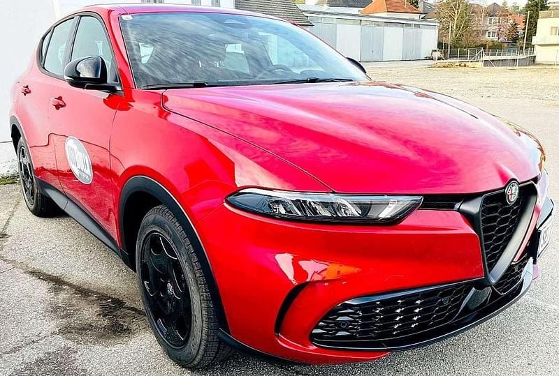 Gebraucht Alfa Romeo Tonale Sprint 131 PS (96 kW) 2023 Rot SUV