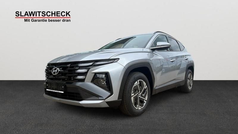 Gebraucht Hyundai Tucson 159 PS (116 kW) 2023 Shimmering silver SUV