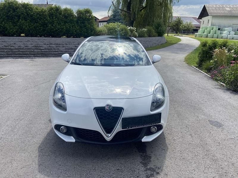 Gebraucht 2017 Alfa Romeo Giulietta Super Kleinwagen | € 13.990 (Fairer Preis) - Bild 1/4