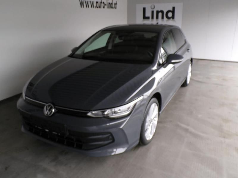 Neu VW Golf VIII 115 PS (84 kW) 2026 Mittelgrau  metallic