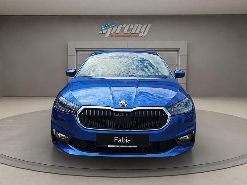 Gebraucht Skoda Fabia Selection 80 PS (58 kW) 2025 Mittelblau  metallic Kleinwagen