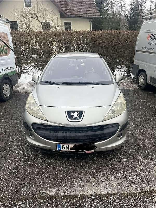 Gebraucht Peugeot 207 Premium 73 PS (53 kW) 2006 Limousine