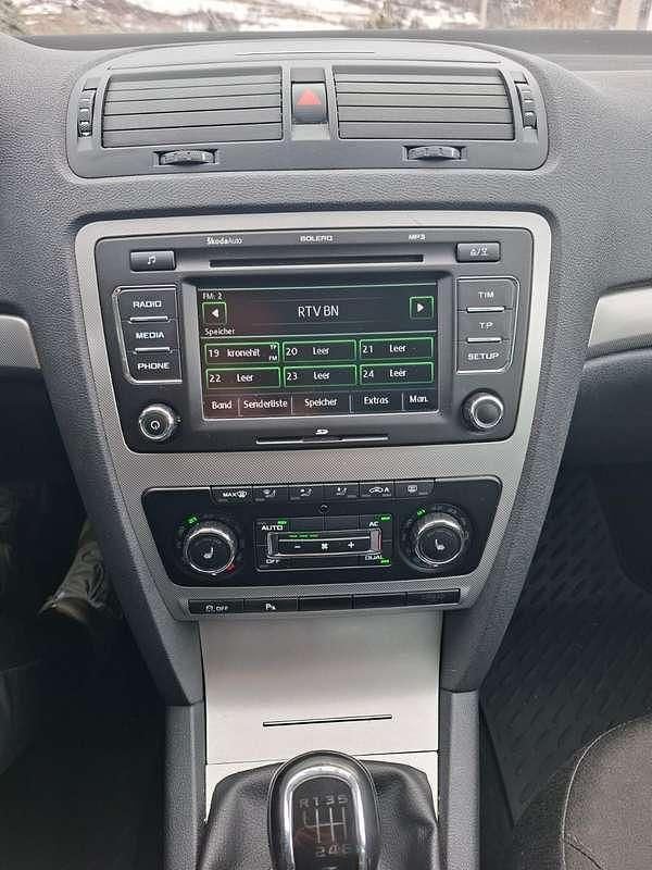 Gebraucht Skoda Octavia Ambition 140 PS (102 kW) 2012 Kombi