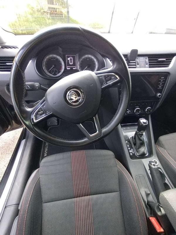 Gebraucht Skoda Octavia Ambition 116 PS (85 kW) 2017 Schwarz Limousine